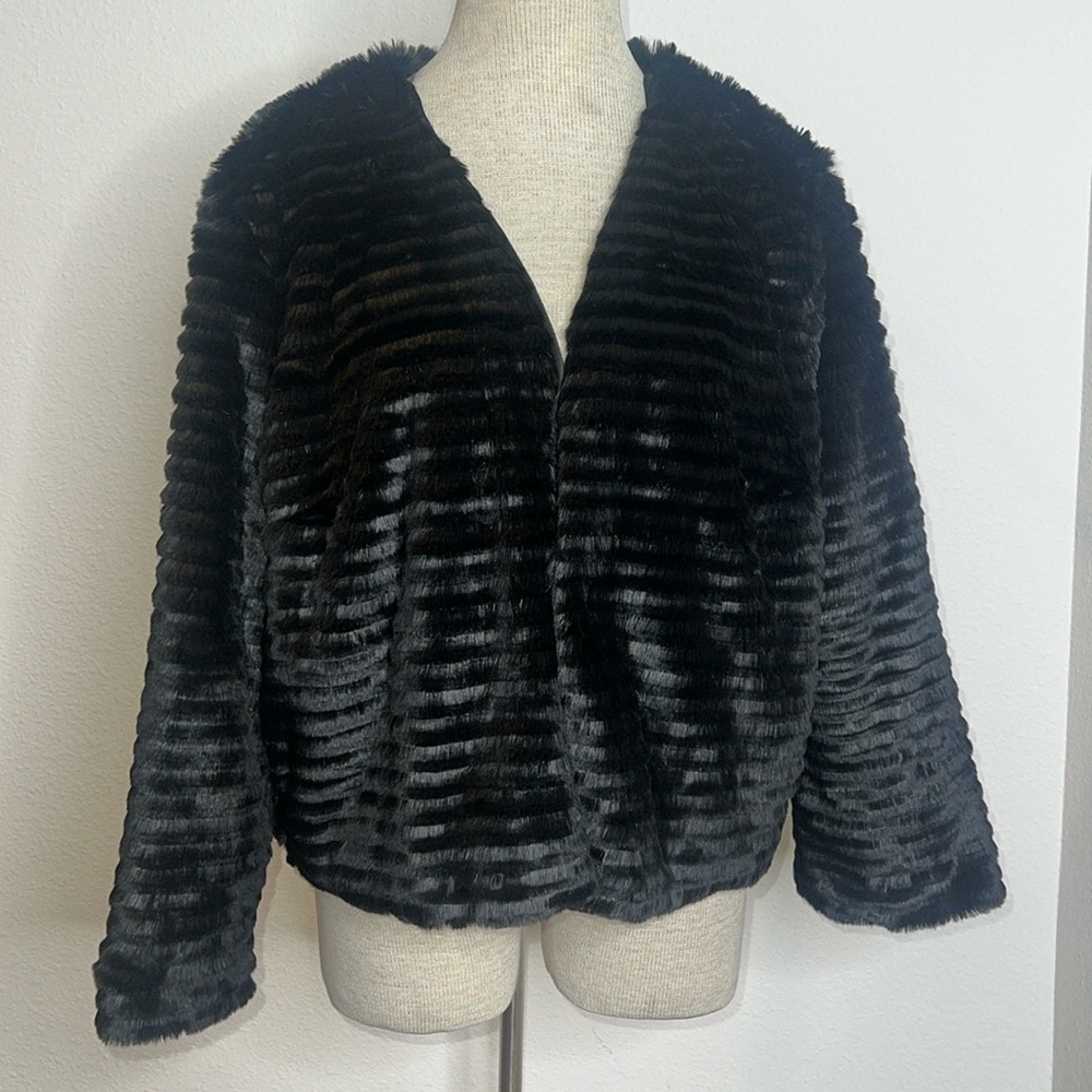 Lauren Ralph Lauren Faux Fur 3/4 Sleeve Collarless Special Occasionion Coat